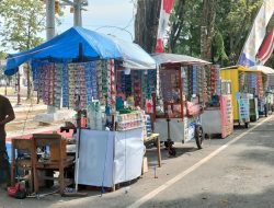 PKL Jualan di Dalam Alun-alun Trunojoyo, DLH Sebut Tidak ada Izin