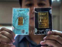 Harga Emas Antam Hari Ini Turun Jadi Rp 2.327.000 per Gram