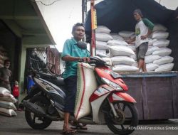 Bulog Cirebon Jamin Stok 160.000 Ton Beras untuk Keperluan Lebaran 2026