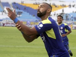 Arema FC Kehilangan Dua Pilar Utama saat Lawan Persija