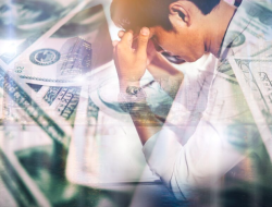 Harga Kripto Turun Drastis Akibat Ancaman Tarif Trump 100% ke China