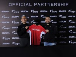 Dari Lapangan Sepak Bola ke Medan Bertarung! Kini Bertransformasi ke Olahraga Bertarung