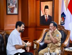 Mendagri Tito Terima Gelar Adat dari Wali Nanggroe, Gubernur Aceh Ucapkan Selamat