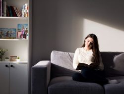 7 Kebiasaan Introvert yang Mengungkap Kecerdasan Mereka!