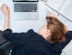 Empat zodiak yang tidak gila kerja, tapi sering lelah saat bekerja