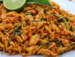Resep Oseng Ayam Suwir Pedas Nendang: Rasa Pedas Tembus Lambung, Nikmat Tanpa Batas!