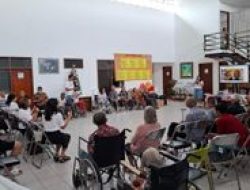 SOUL Action YCCK Berbagi untuk Lansia Panti Werdha Titian Benteng Gading