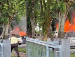 Berita Terkini, Mobil Terbakar di Manado, Warga Panik Dengar Ledakan: Ih Oh Tuhan