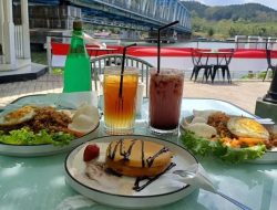 Rasa Kebasen: 10 Tempat Makan Terdekat yang Paling Disukai