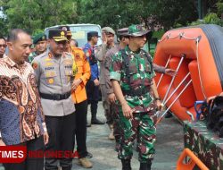 Ratusan Warga dan Prajurit Kodim Majalengka Berdoa untuk Korban Bencana Aceh dan Sumatera