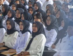Gubernur Sumut Serahkan SK 11.625 PPPK Paruh Waktu, Fokus pada Pelayanan Masyarakat